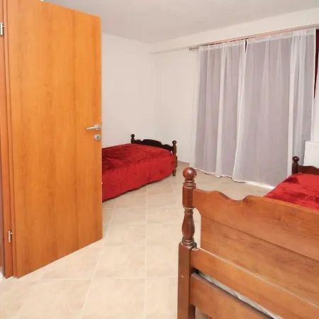 Apartment Goles Seget Vranjica