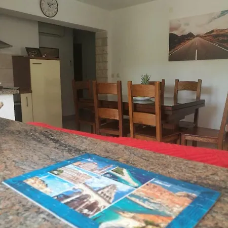 Apartment Goles